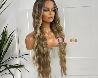 Wavy Blonde HD Lace Front Wig - Adjustable, Natural Look - Etsy display picture 2