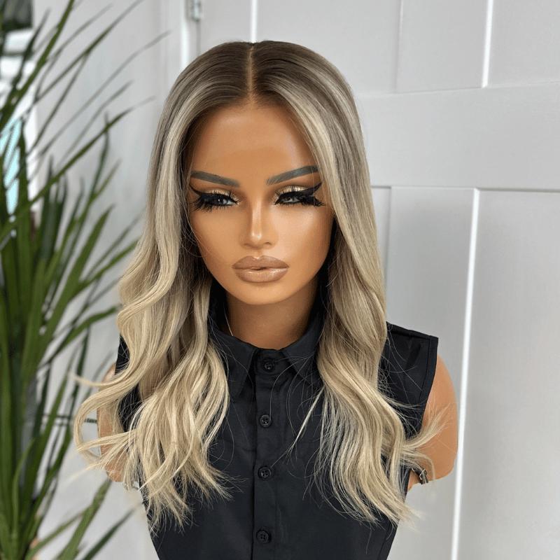 ?ILLIANA  14” Light blonde Wig *NWT*? 14 main image 4