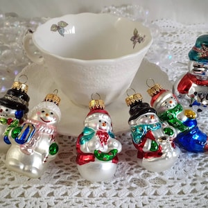 Christmas Ornaments Tiny snowman 5 Glass 1 Metal