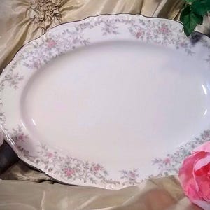NORLEANS Laurella 12 inch platter, fine translucent bone china made in Japan, scalloped edge, platinum trim,  dainty design in gray and pink
