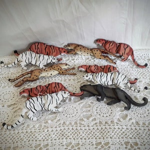Safari Ornaments Christmas  / Set of 10 Tigers Cheetahs Panther / Jungle Décor Animals Zoo Wilderness Woods New Old Stock