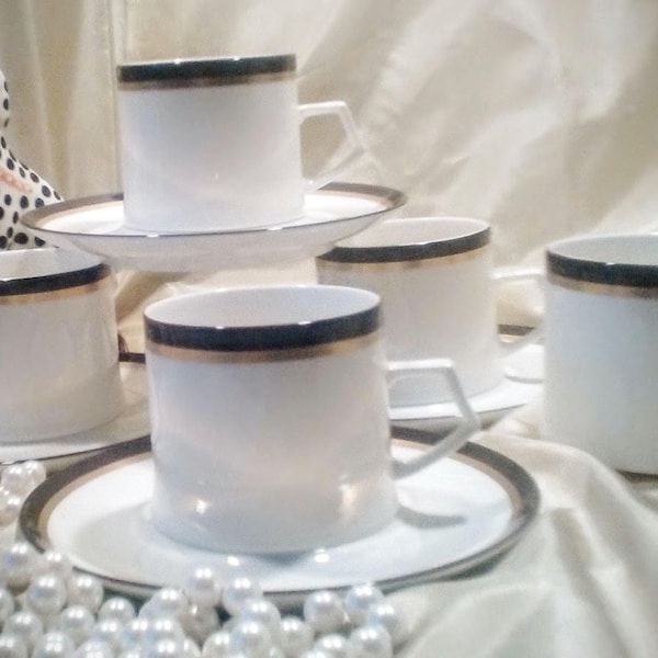 MIKASA Goldring White Fine Bone China  6 Cups and 5 Saucers Edged in Black and Gilt, Mid-Century Design