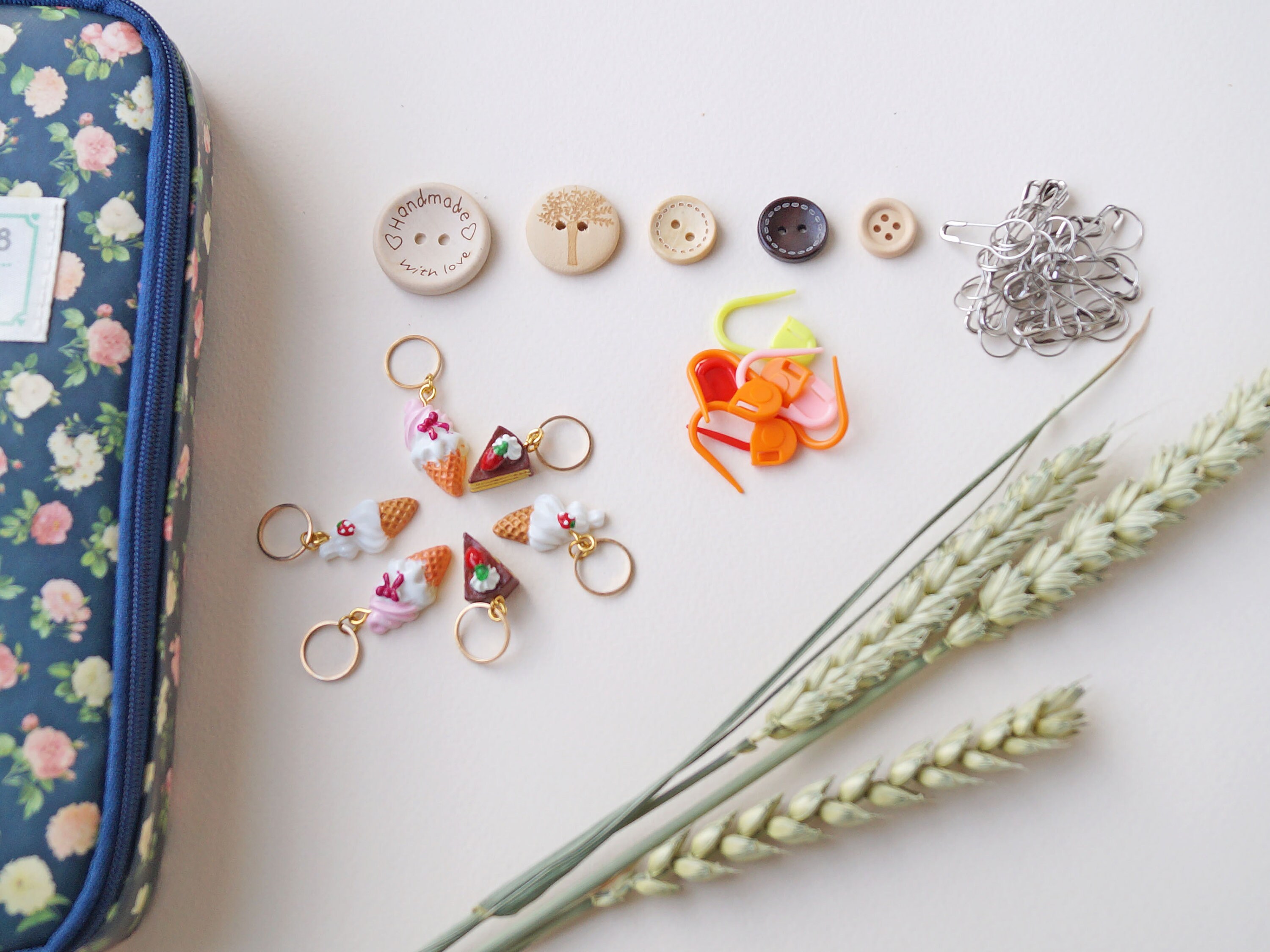 Knitting notions tin Travel Knitting kit Stitch markers set Etsy