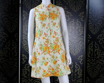 60s Vintage/Retro White Floral Casual Dress with Pockets