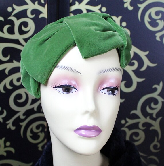 Green Velvet Fascinator Hat - Women's Fall/Winter
