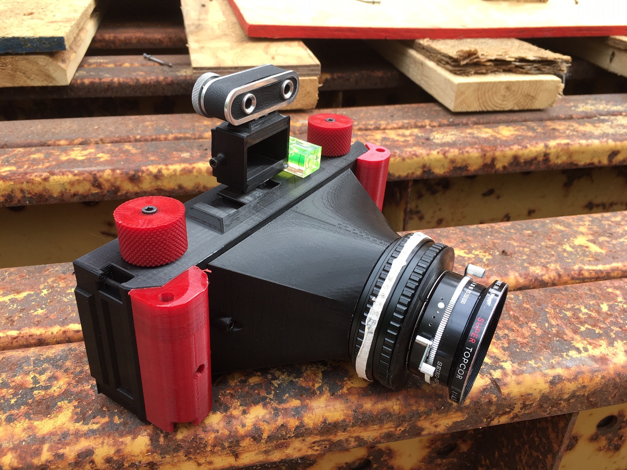 ワイドフォーマット6x17・3Dプリント製フィルムカメラ Want to shoot 6x17? This 3D Printed Film Camera might be for