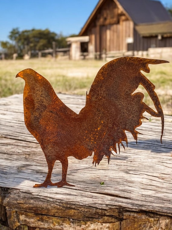 Rusty Rooster made out of 16 Guage steel with a heavy rust patina. perfect for wall, Garden, Farm display