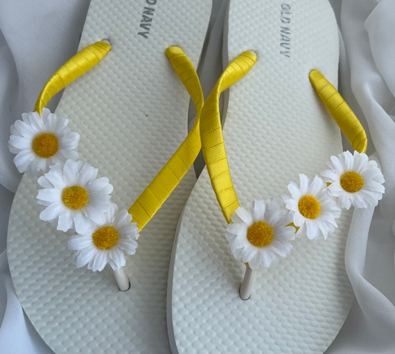Daisy Flip Flops, Bridal Flip Flops, Flower Girl Yellow Flip Flops, Wedding  Flip Flops, -  Canada