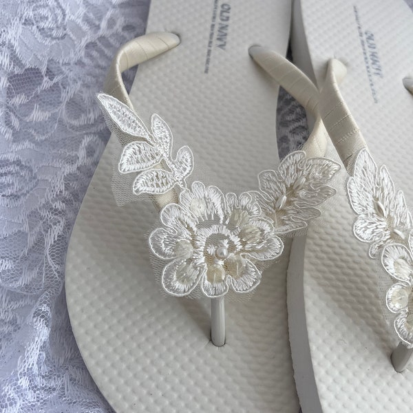 Ivory Bridal Flip Flop, Beaded Lace Bridal Sandals, Beach Wedding Sandals, Ivory Wedding Flip Flops, Wedding Destination Sandals