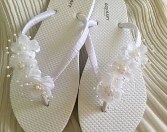 Chanclas de novia, sandalias de boda de flores blancas, chanclas de flores, sandalias de novia, chanclas de boda blancas, fiesta de regalo nupcial