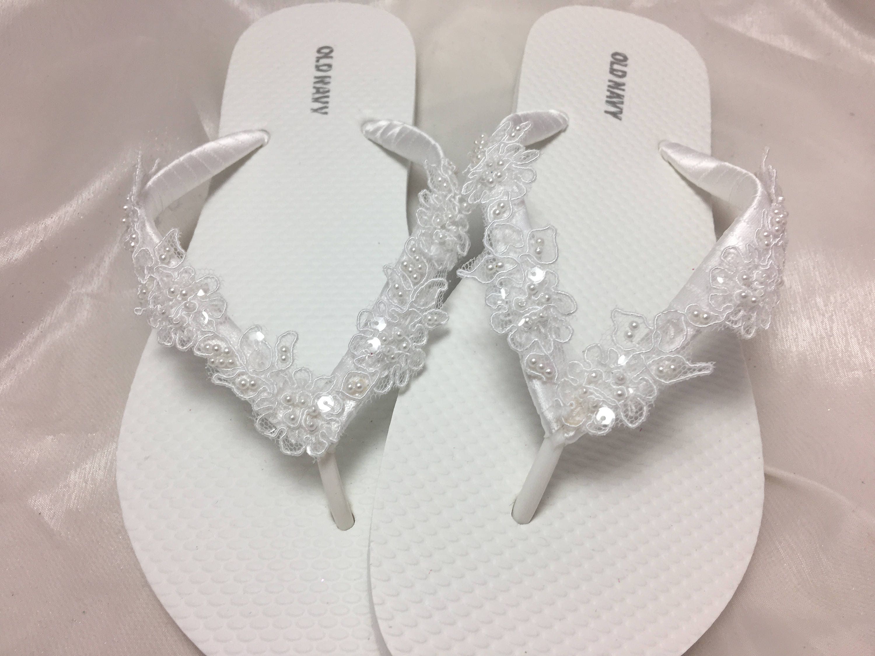 White Bridal Flip Flops, White Beaded Trim Flip Flops, Bridal Sandals, Wedding  Flip Flops, Beach Wedding Sandals -  Canada