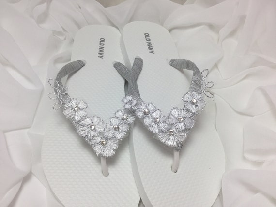 Old navy shop silver flip flops