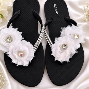 Bridal Flip Flops Black and White Chiffon Flower Flip Flops, Rhinestone Flip Flop Bride Reception Shoe, Beach Wedding Bridal Sandal