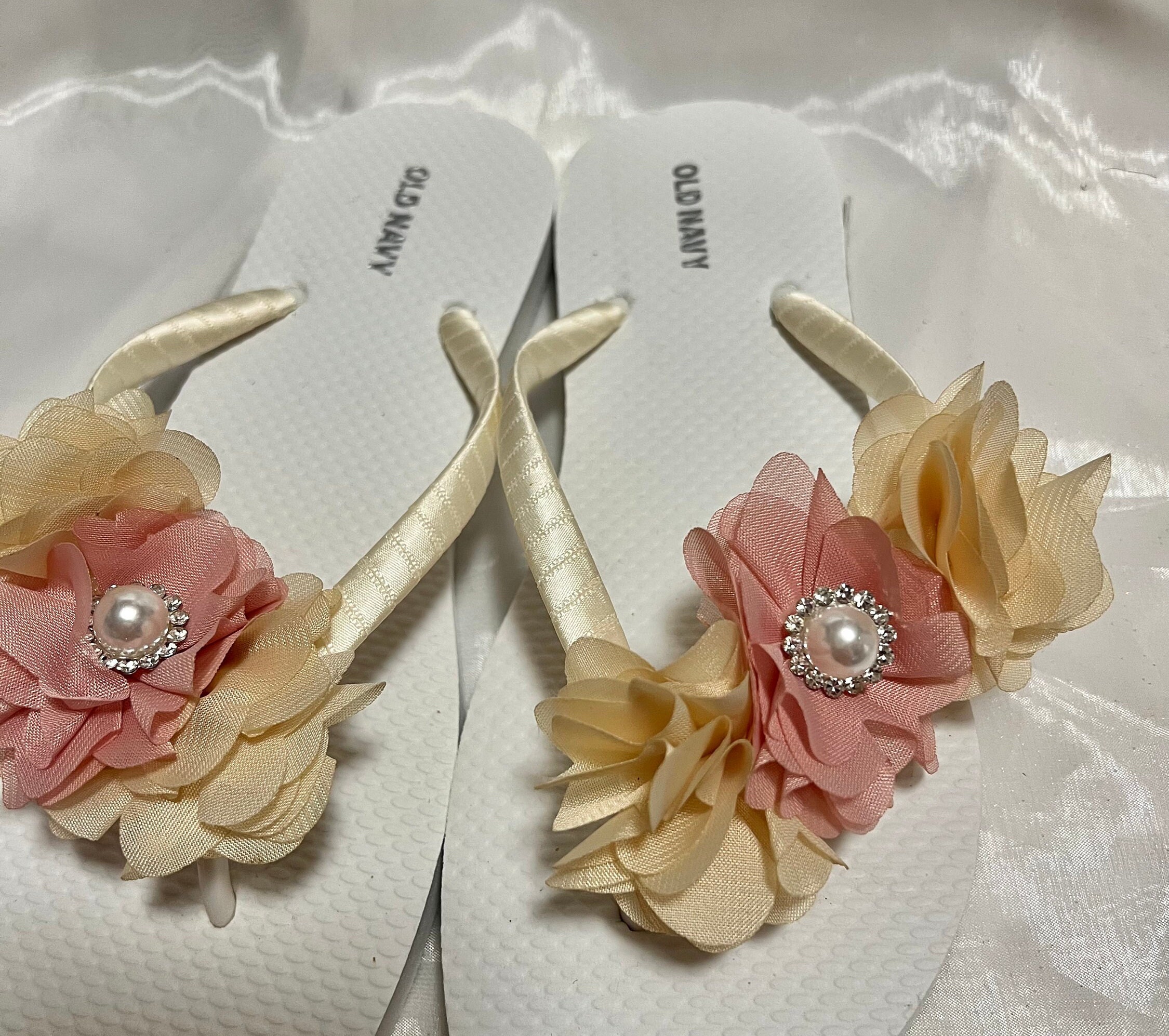 rose gold flip flops old navy