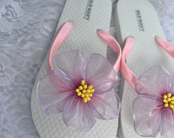 Flower Girl  Flip Flops Lavender with Pink Organza Flower, Bridal  Flip Flops, Wedding Flip Flops, Bridal Gift Party, Pink Flip Flops