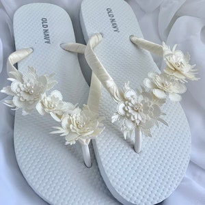 Bridal Ivory Flip Flops Wedding Flip Flopswhite 3 D Flower - Etsy