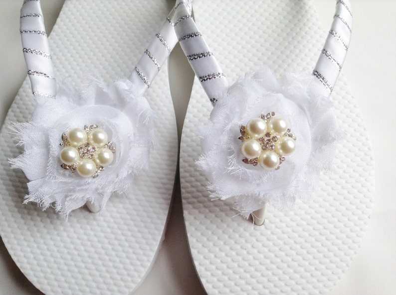 White Bridal Flip Flops Bridesmaid Flip Flop Bridal Sandals, Beach Wedding Sandals, Wedding Flip Flops Bridal Sandals Pearl Flip Flop image 2