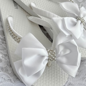 Bride White Bridal Flip Flops, Bridal White Bow Flip Flops, Rhinestones with a Bow Flip Flops, White Bow Wedding Flip Flops Bow Flip Flops