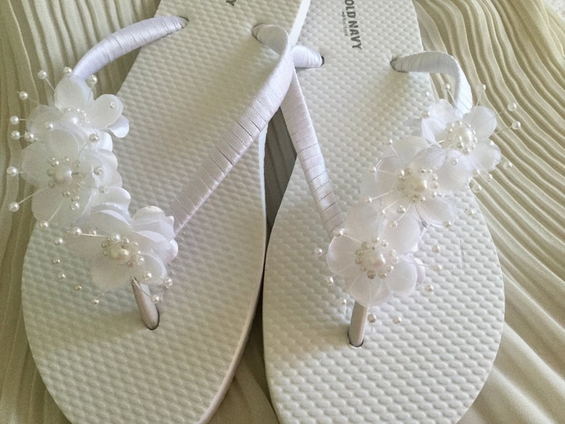 Bridal Flip Flops White Flower Wedding Sandals Flower Flip - Etsy