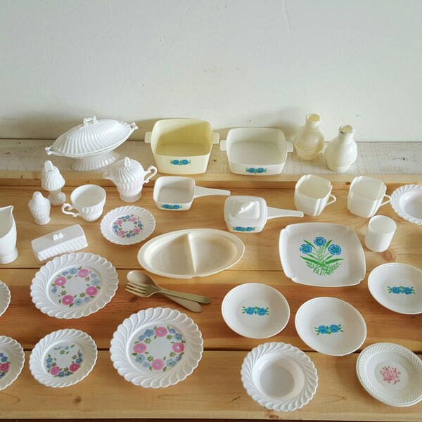 Lot of Vintage Plastic Play Kitchen Irwin White Floral Dishes Food Play Pretend Tea Party
