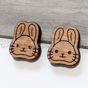 Cabochons en bois gravé de lapin 12 mm - embellissements d'animaux en bois - cerisier noyer bouleau, choix de couleur - vernis semi-mat