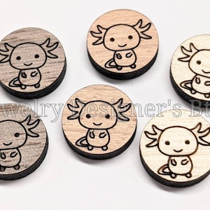 Cabochon Axolotl 12mm - Ornements en bois gravés Salamandre - Cerisier, Noyer, Bouleau - Vernis semi-mat