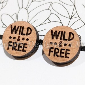 Cabujones de madera grabados Wild & Free de 12 mm - Adornos de madera - Para pendientes DIY - Diferentes opciones de materiales