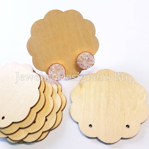 10pcs, tarjetas de visualización de aretes de madera natural - Rústico corte láser joyería pendientes Pantallas - 50mm x 50mm tarjeta de madera