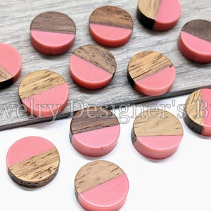 Cabochons en bois faits main en résine - Tailles comprises entre 9,5 mm et 10,5 mm - Corail crème