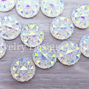 Cabochon en Résine Géométrique Opale 10mm - Embellissement Faux Cristal - Iridescent Arc-en-ciel Aurora Borealis - Base Plate Argent - Pas de Trous de Perçage