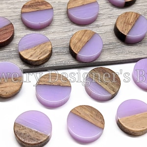 Cabujones de madera de resina hechos a mano - El tamaño varía entre 9,5 mm y 10,5 mm - Lila cremosa