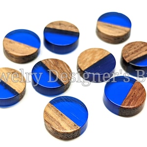 Cabochons en bois faits main en résine - Tailles comprises entre 9,5 mm et 10,5 mm - Bleu translucide
