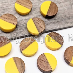 Cabochões de madeira de resina feitos à mão - tamanhos variam entre 9,5 mm - 10,5 mm - amarelo dourado