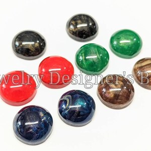 Cabochons Shimmery Dome de 12mm - Tourbillons de paillettes en résine iridescente - Toutes les couleurs sont appariées