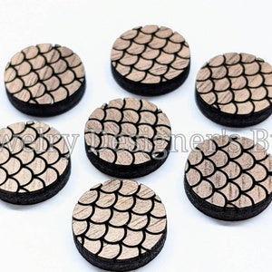 12mm Écailles de Sirène Cabochon Bois - Écailles de poisson Embellissements en bois gravés - Cerisier, Noyer, Bouleau - Vernis semi-mat