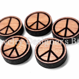 8mm Peace Symbol Cabochon - Embellissements en bois gravés - Finition semi-mate