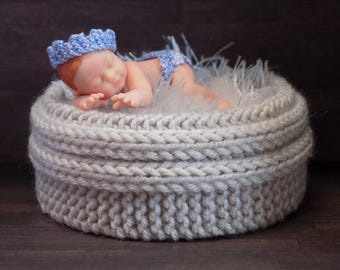 1:6 KNITTING PATTERN PDF Baby Birthday Set to fit one sixth scale doll such as Zuru My Mini Baby