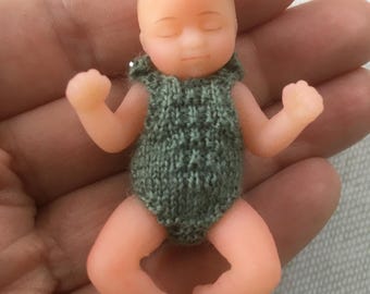 1:6 KNITTING PATTERN pdf baby doll romper to fit Zuru My Mini Baby Barbie/Skipper Baby