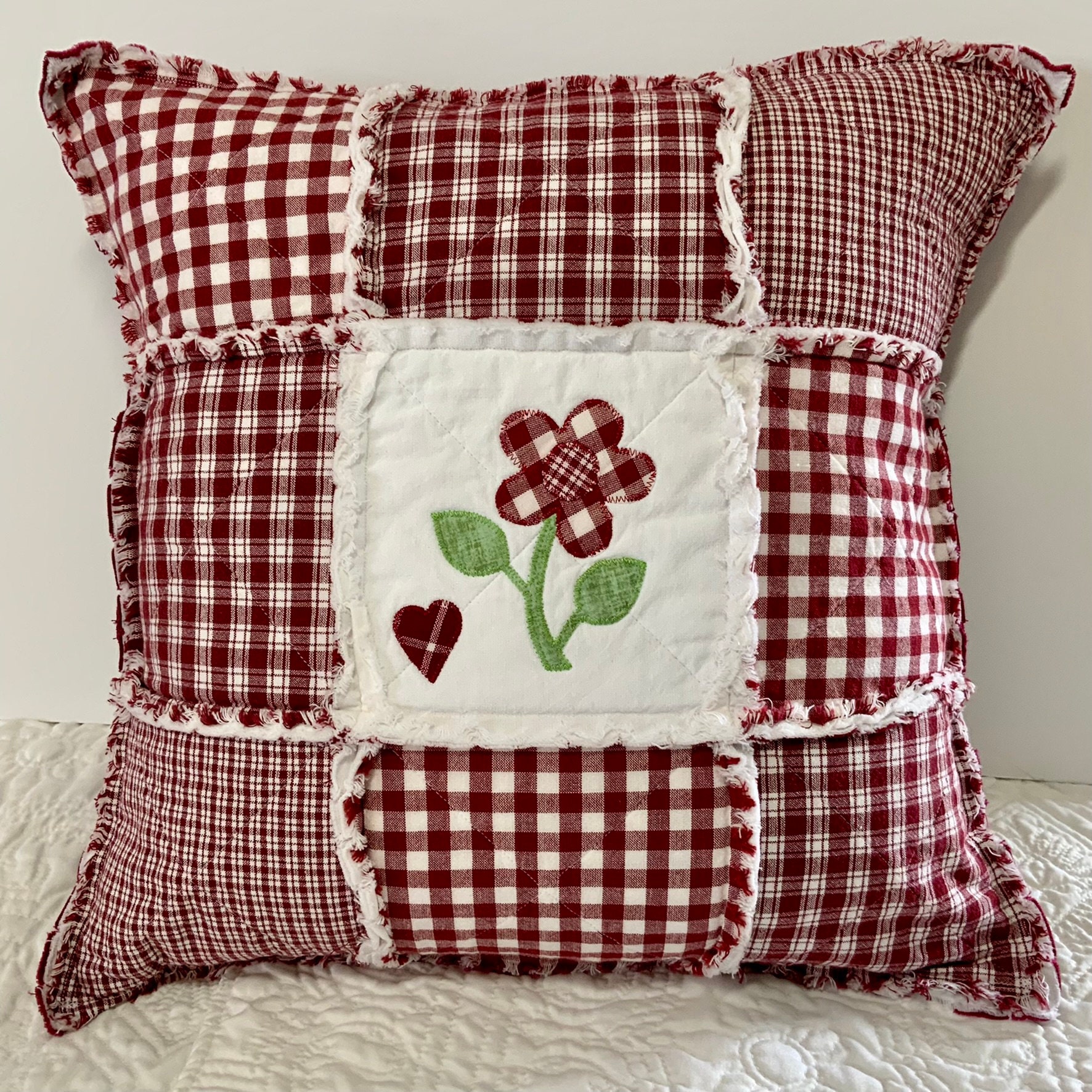 Red Quilted Pillow Appliqué Pillow Farmhouse Pillow Rag Etsy