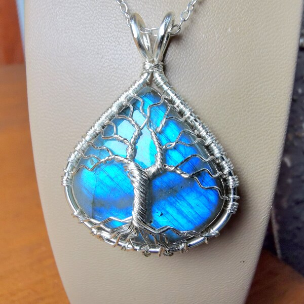 Ciondolo albero con gemma labradorite