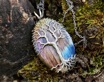 Tree pendant with a labradorite gemstone
