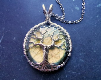 Tree pendant with a labradorite gemstone