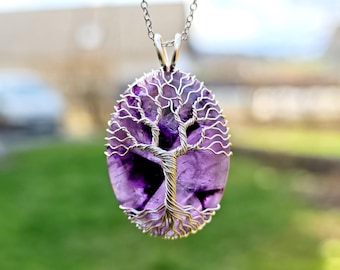 Tree pendant with an amethyst gemstone