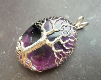 Tree pendant with an amethyst gemstone