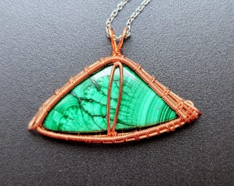 Fantasy inspired pendant: Dragon's Eye