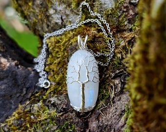 Tree pendant with a moonstone gemstone