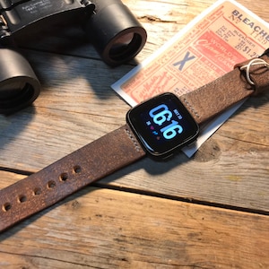Fitbit Versa 1 & 2 Leather Strap Band Men or Women