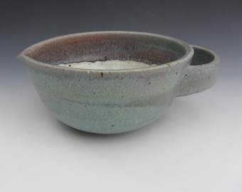 Stoneware Batter Bowl with Handle