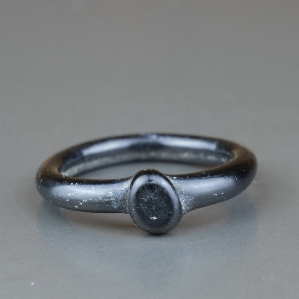 Ancient Roman Glass Ring