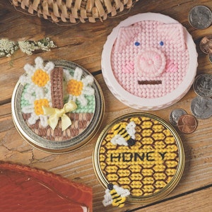Vintage Plastic Canvas Pattern:  Mason Jar Lids -- Honey, Flower Basket, and Piggy Bank